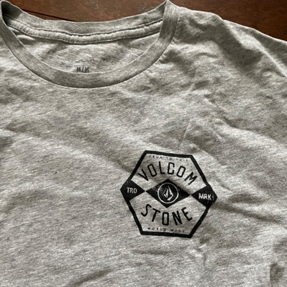 Volcom t shirt - Picture 4 of 5